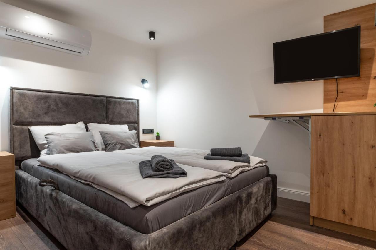 Downtown Luxury By Stlcz With 2 Bathrooms Budapeşte Dış mekan fotoğraf