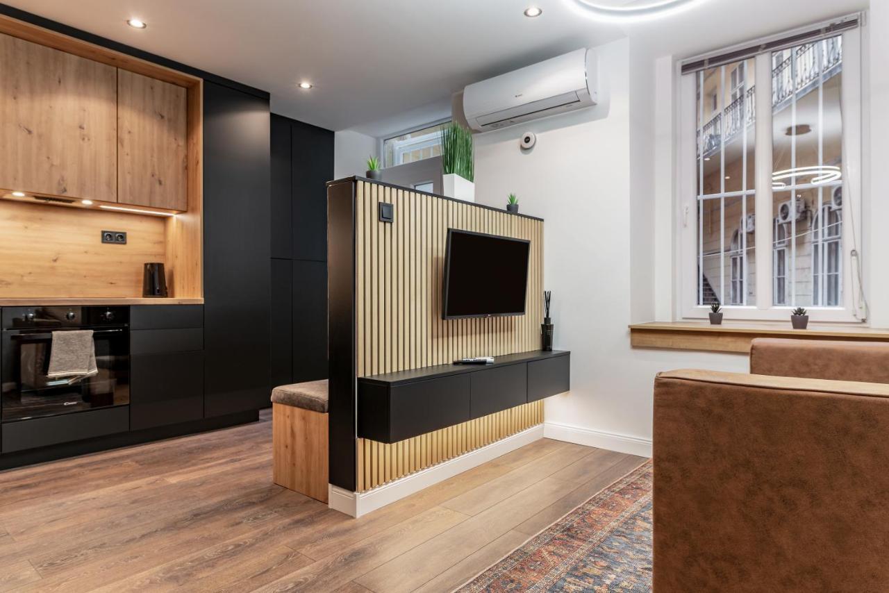 Downtown Luxury By Stlcz With 2 Bathrooms Budapeşte Dış mekan fotoğraf